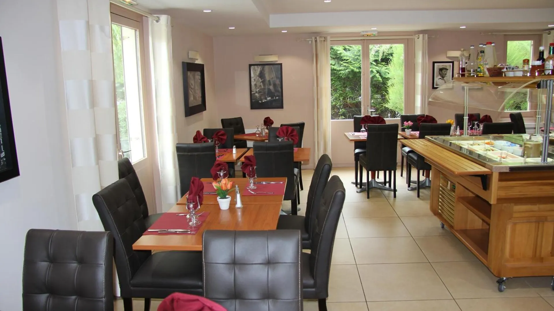 Hotel Logis Lhotel Restaurant Antony Verrieres Le Buisson