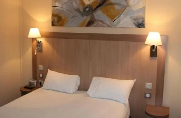 Hotel Logis Lhotel Restaurant Antony Verrieres Le Buisson Massy
